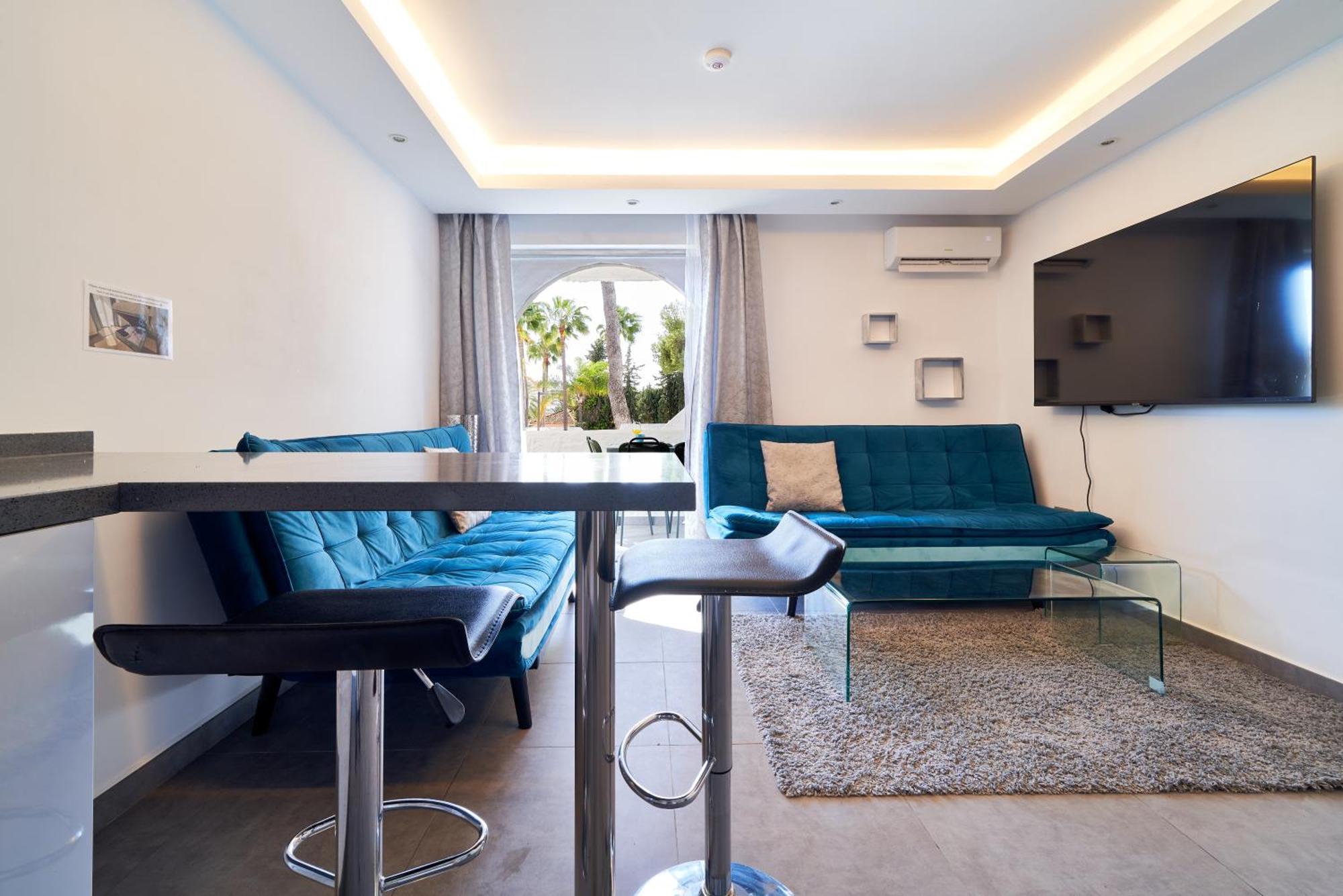 Village Apartment *