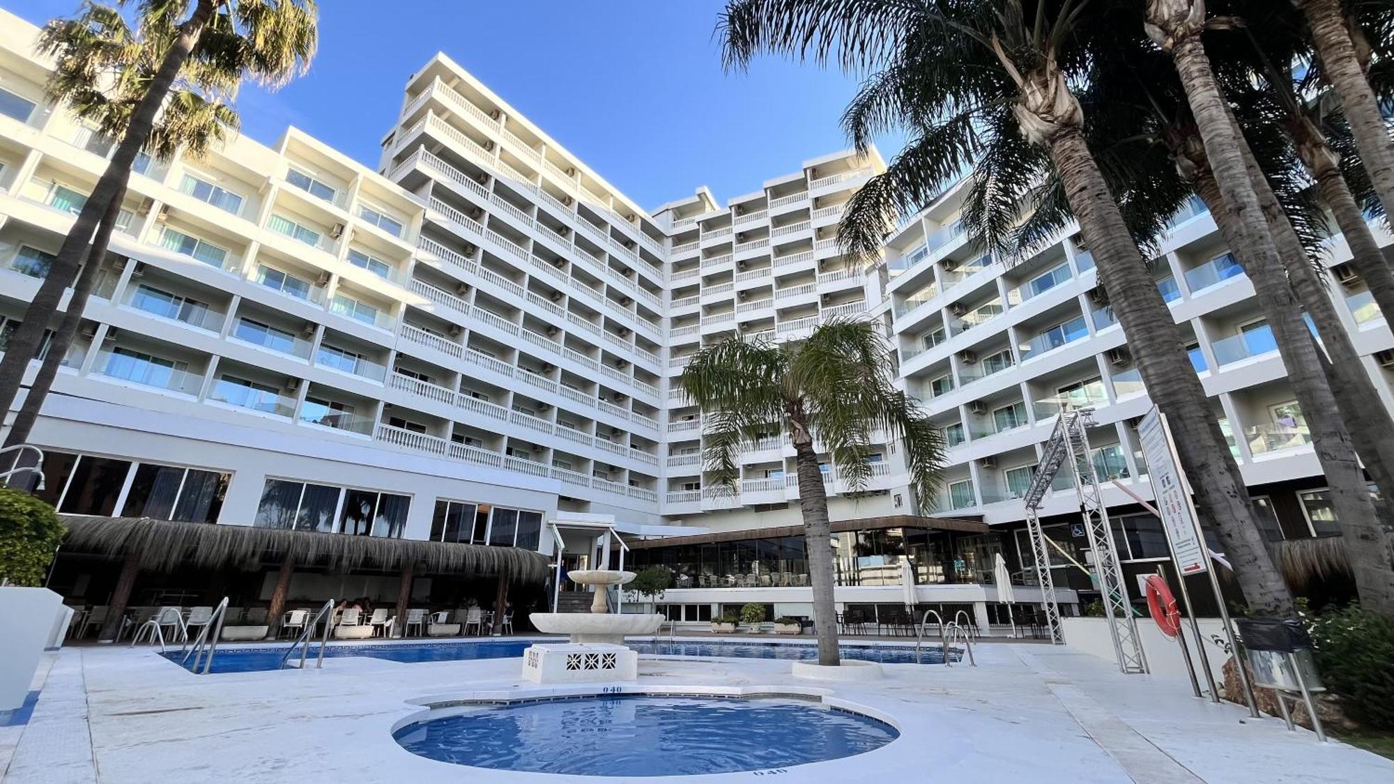 Parasol Garden Hotel