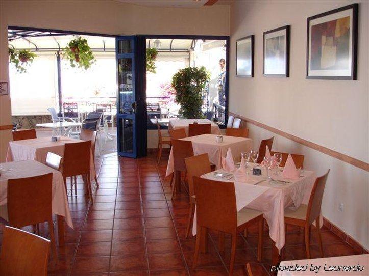 Club Cala Blanca Apartahotel