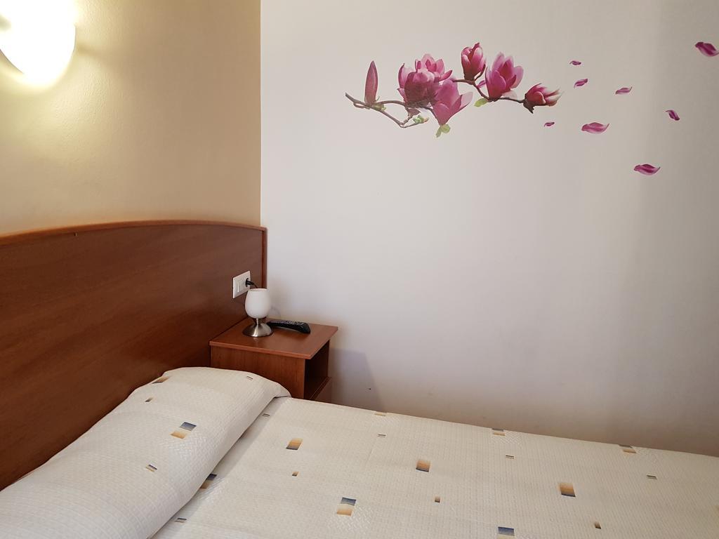 Pensión Mary -adults Only 21 Lloret de Mar