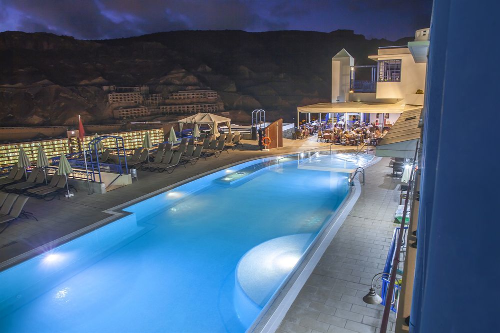 Apartahotel Club Cala Blanca 3*