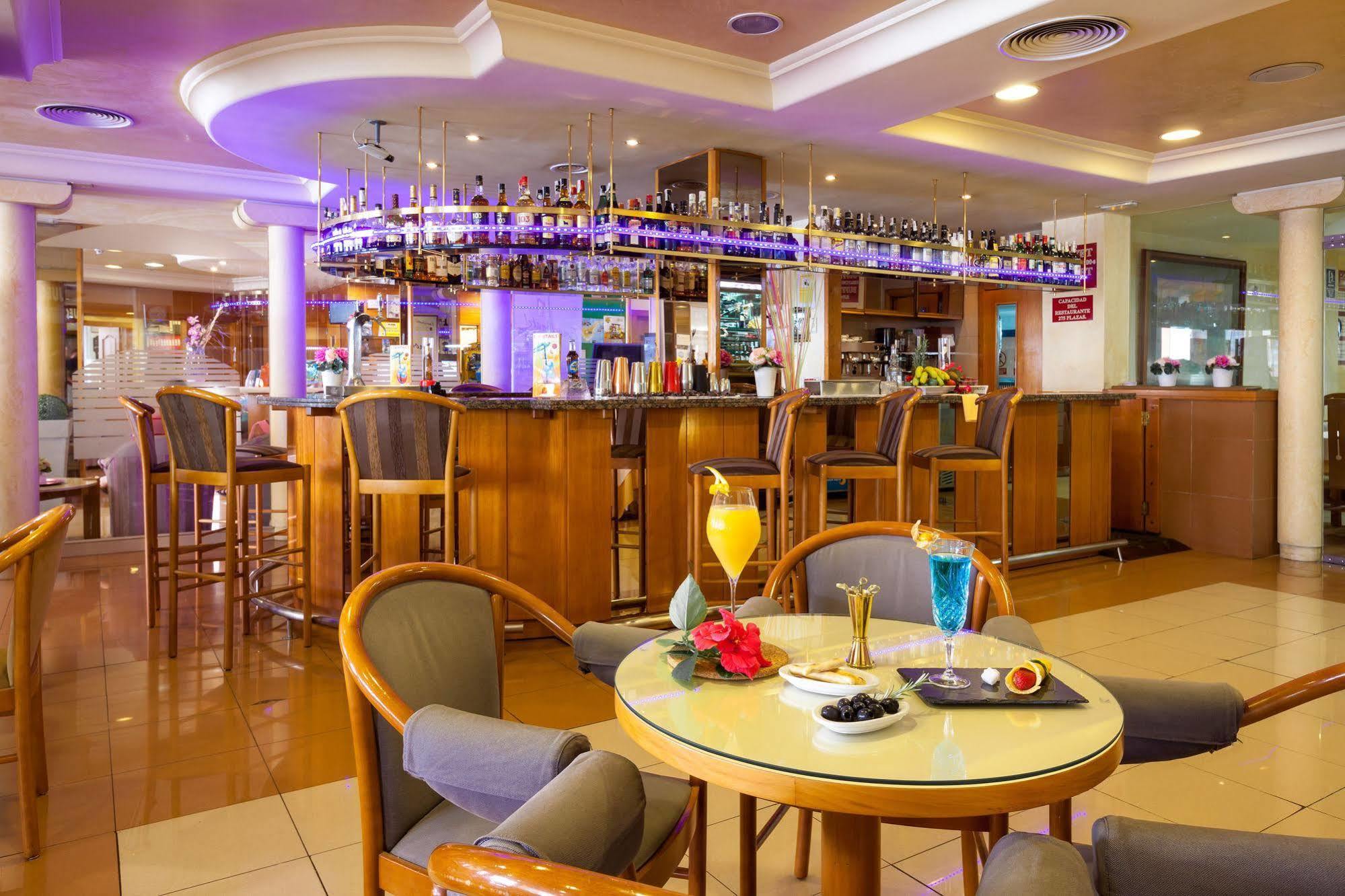 Gf Noelia Apartahotel