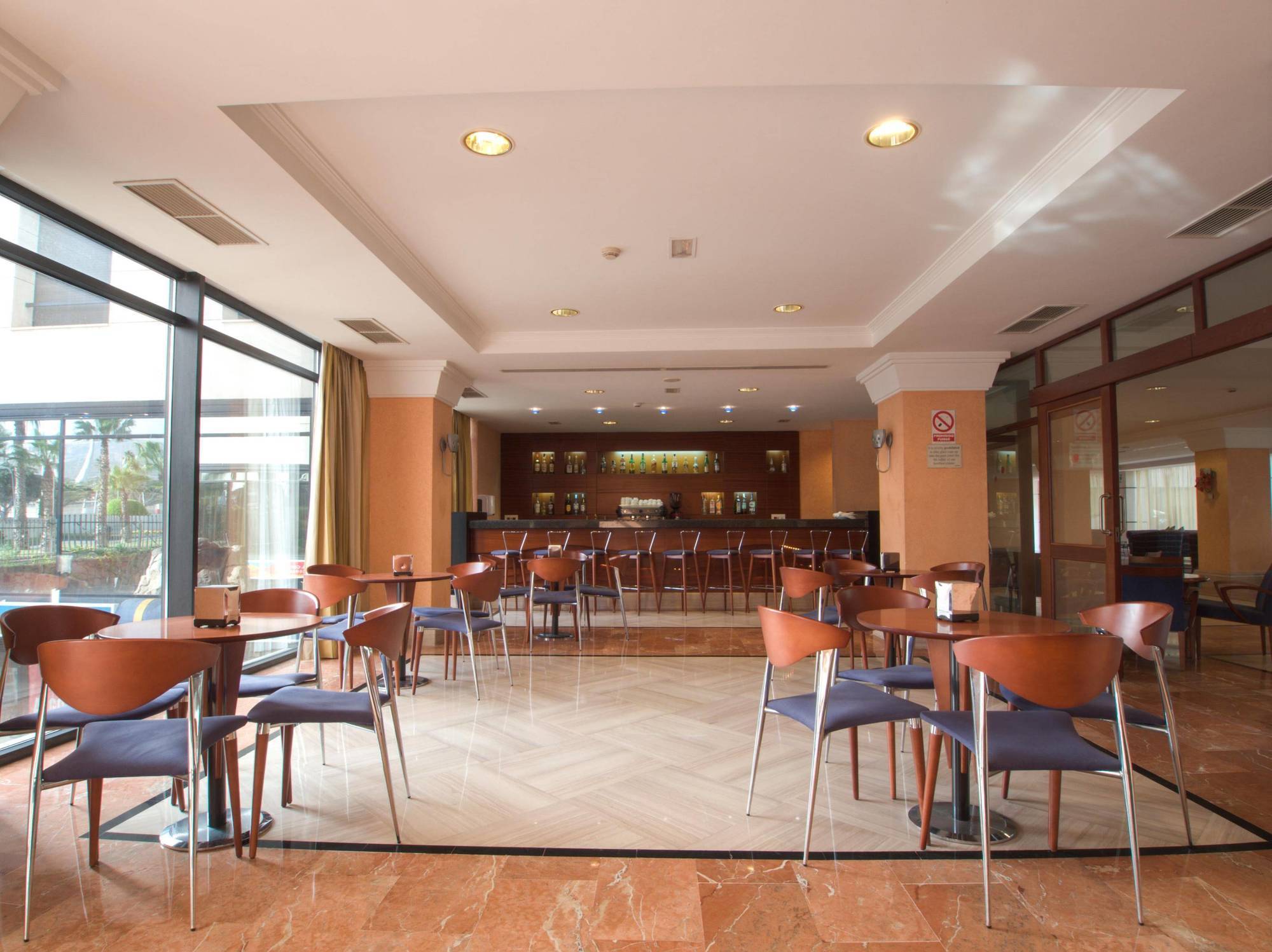 Hotel Zentral Center - Adults Only 4*