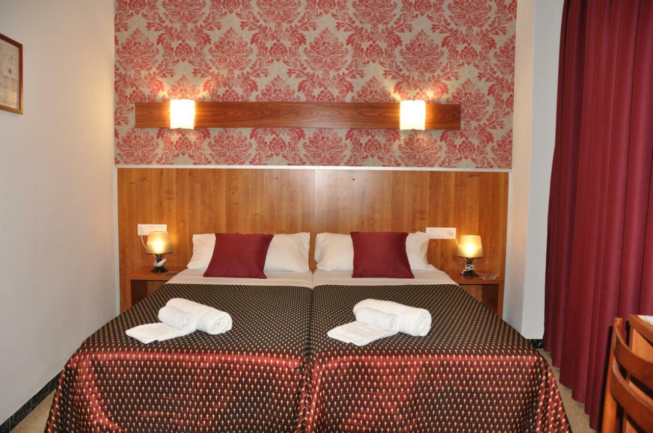 - El Amigo Guest house Lloret de Mar