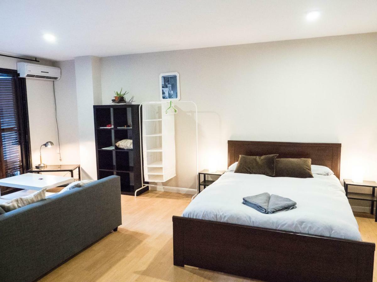 Cosy In Center Cathedral Apartment