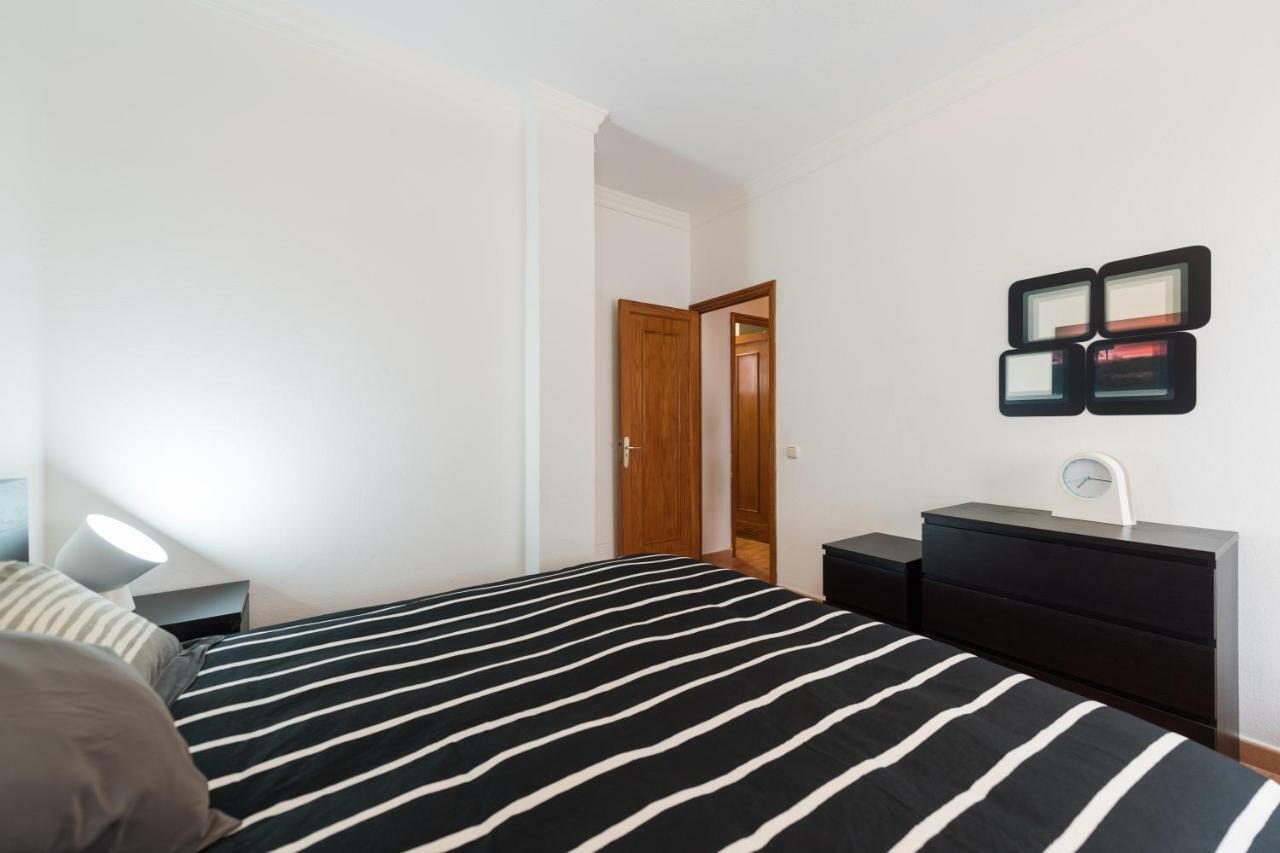 Vivienda Miguel Rosas Apartment