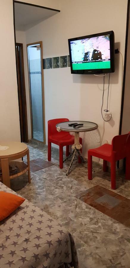 Apt. Flor 2 Playa Ingles Wifi Free. *