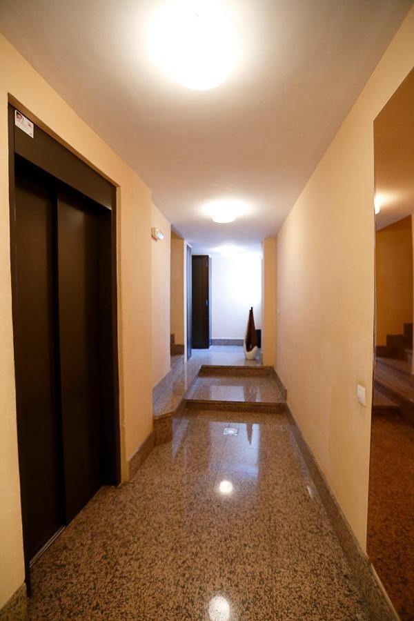 Frente Al Puerto De A 20 Metros De La Playa. Apartamento Candelaria