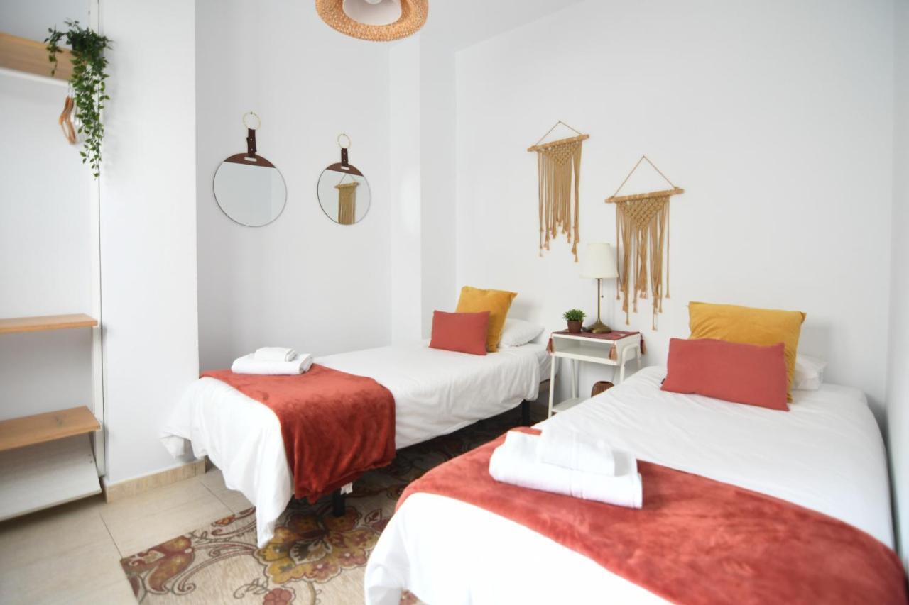 Center Nearby The +3bed +2bath +wifi Apartment