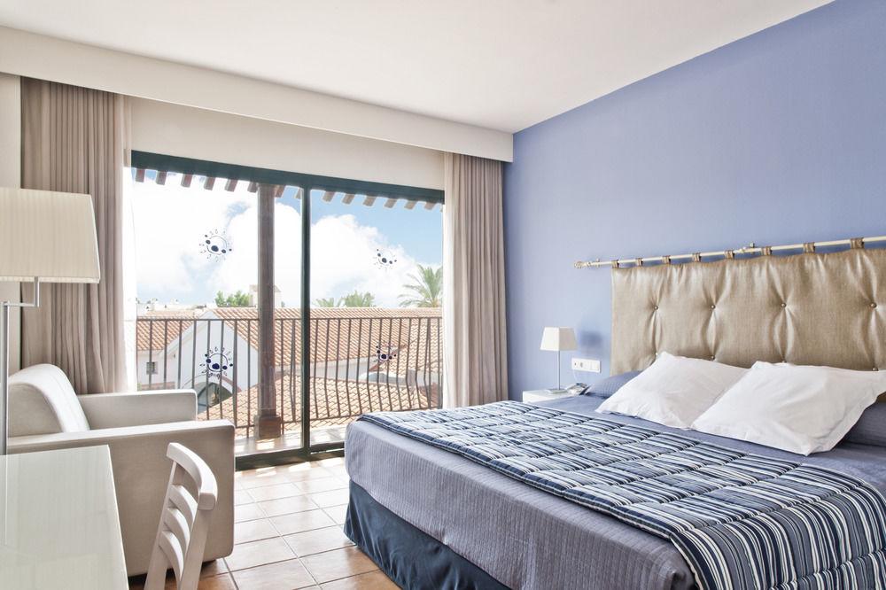 Hotel Ruleta Portaventura 4*