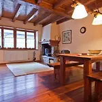 Salardu Casa Aranesa Cardenal
