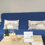 La Casita Azul