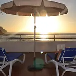 Sunset In The Atlantic Apartamentos Playa De Alojera