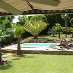Holiday Home acacies