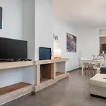 Apartamento JARDIN REY COLAU con piscinas y vistas al mar, 100m de la playa Cala Marsal