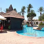 Villa Adosada 2 Hab Frente Piscina Wifi Gratis