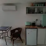 Lovely Studio, Terrace, Swim Pool, Nature, Relax!!