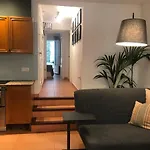 Apartamento con mucho encanto en el Barri Vell , Old Town, de Girona, El Cul de la Lleona