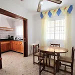Tess Villa Retamar