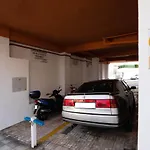 Piso Con Terraza Muy Cercano A La Playa