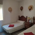 4 Dorm, 8 personas, Piscinas, Jardines, Parking, Playa a 5 minutos