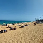 Amplio apartamento en la playa del Esquinzo