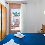 Acogedor Apartamento situado a 50 metros de la preciosa playa de Llafranc con gran terraza Chill Out