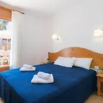 Acogedor Apartamento situado a 50 metros de la preciosa playa de Llafranc con gran terraza Chill Out