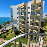 Apartment Overlooking The Beach