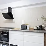 Home2Book Charming Center Apartment Santa Cruz