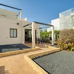 Moderno Apartamento con piscina en Corralejo