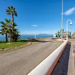 Amazing Sea View Apartment And Relax Area