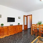 Global Properties, Amplio apartamento muy cerca de la playa