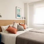 Santa Ana junto a la ria a estrenar con piscina , garaje y wifi incluidos
