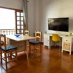 candelaria vacaciones centro, playa 20 metros, in center holidays beach at 20 meters
