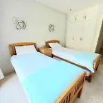 Duquesa Fairways, A Spacious Apartment With Fabulous Views And Facilities