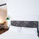Bernardo Hotel
