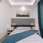Sun View Apartament - Island Village Heights