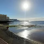 Ocean View El Medano Center