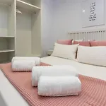 Beachfront 1BR Centre - Las Palmeras