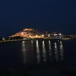 The Views, Las Vistas