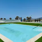 Precioso apartamento con vistas y piscina