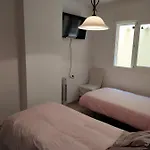 Precioso Apartamento Con Garaje En Avenida Andalucia 77 Playa Mezquitilla