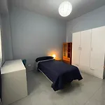 Central, Quiet And Comfortable Room, Breakfast