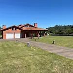 Villa Monasterio