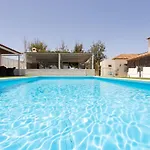 Casa La Rueda with pool