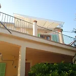 Ses Alzines Apartamento integrado en Casa Rural Habitada