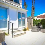 Beautiful All Season Holiday Home In Verdemar, Villamartin
