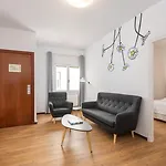 Hostal Jume - Urban Rooms