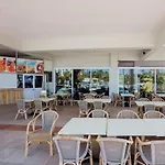 Apartamento Blanco 127 en La Caleta - Altamira